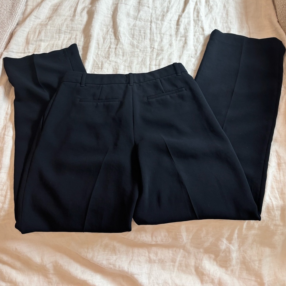 Aritzia Wilfred Black Effortless Low Rise Trousers - Picture 3 of 4